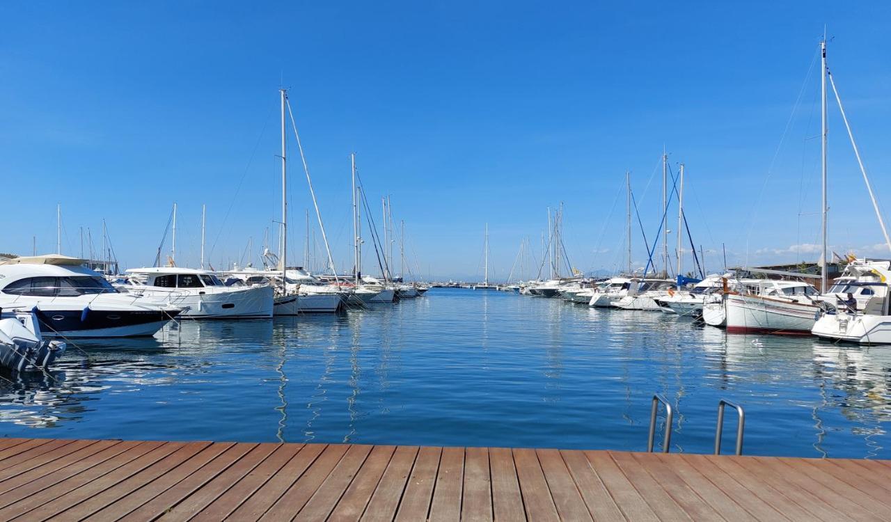 Apartamento En El Mar 罗萨斯 外观 照片